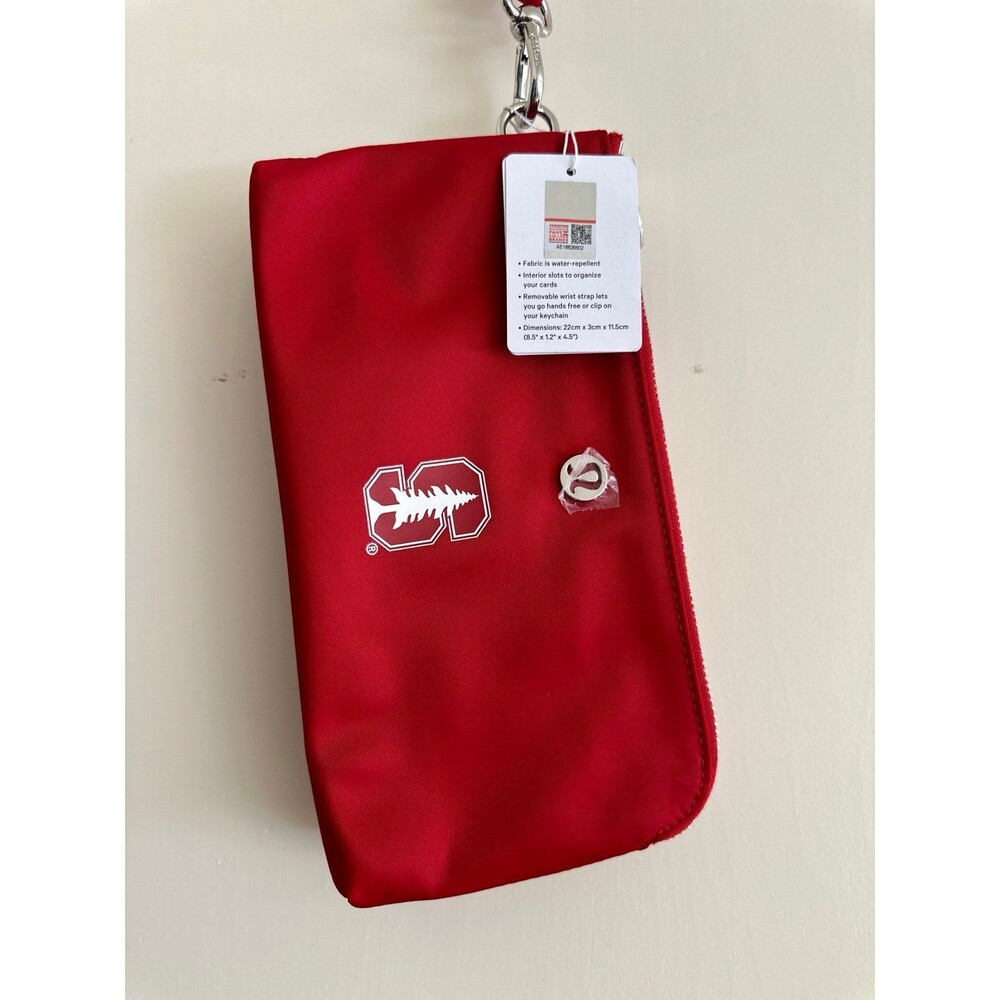 (NWT) lululemon Stanford Curved Wristlet
